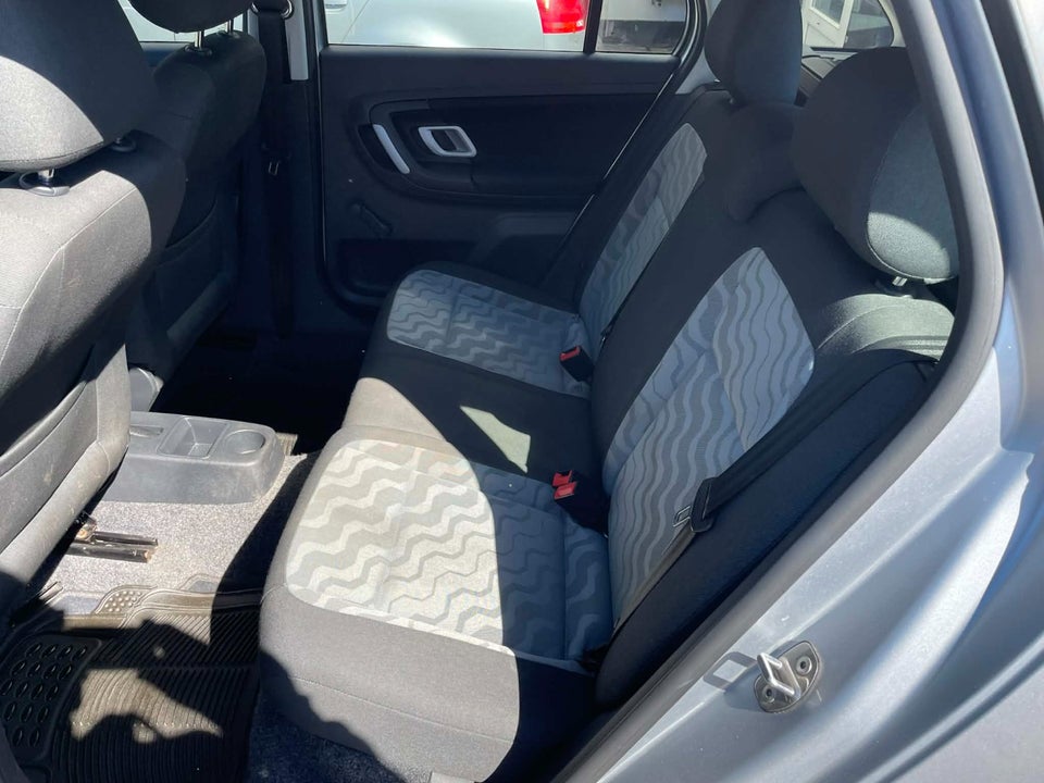 Skoda Fabia 1,4 16V Ambiente Combi 5d