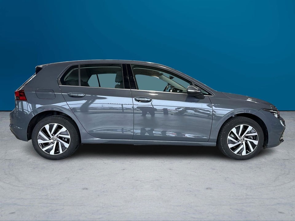 VW Golf VIII 1,4 eHybrid DSG 5d