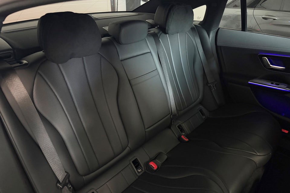 Mercedes EQE300 Avantgarde 4d