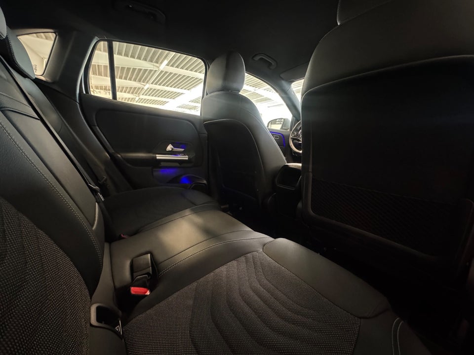 Mercedes EQA300 Progressive 4Matic 5d