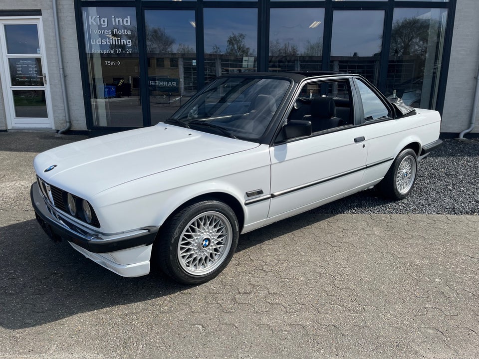 BMW 316i 1,8 Bauer Cabriolet 2d