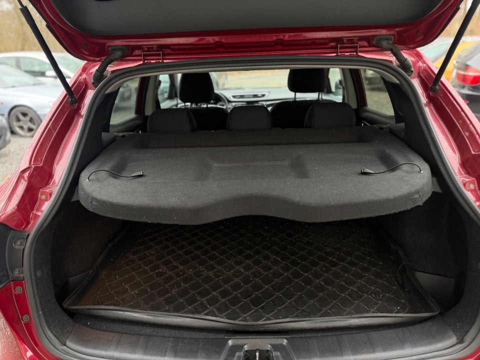 Nissan Qashqai 1,5 dCi 110 Tekna 5d