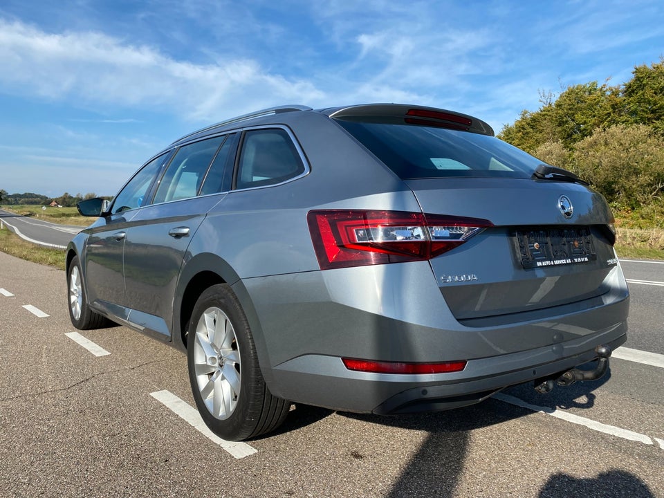 Skoda Superb 1,4 TSi 150 Style Combi DSG 5d
