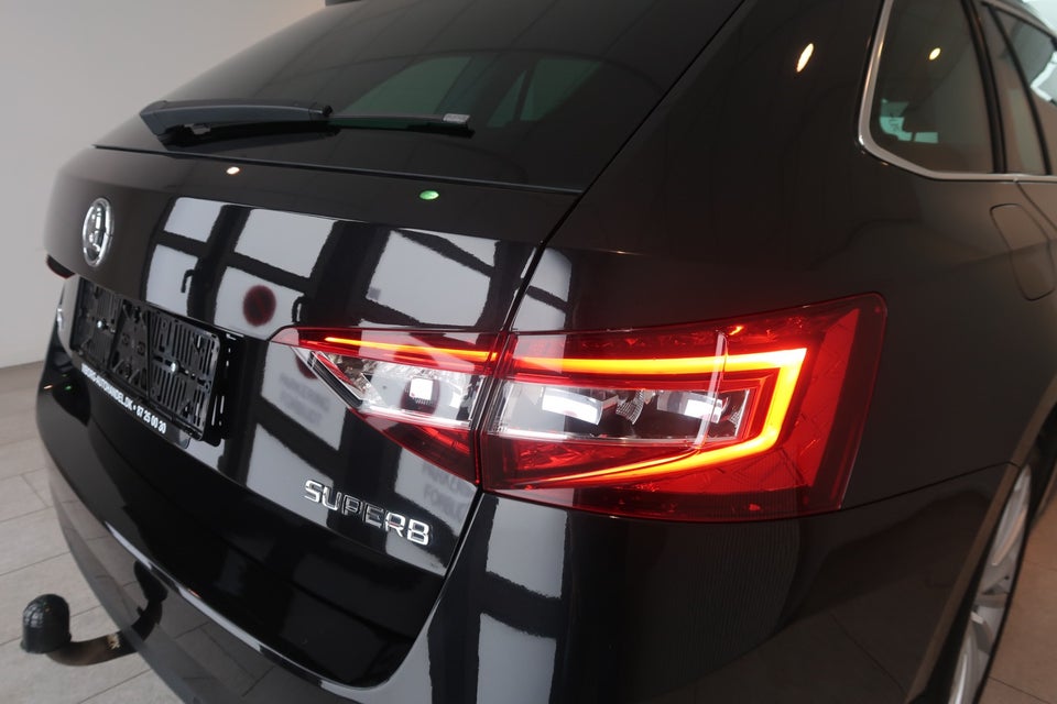 Skoda Superb 1,4 TSi 150 Ambition Combi DSG 5d