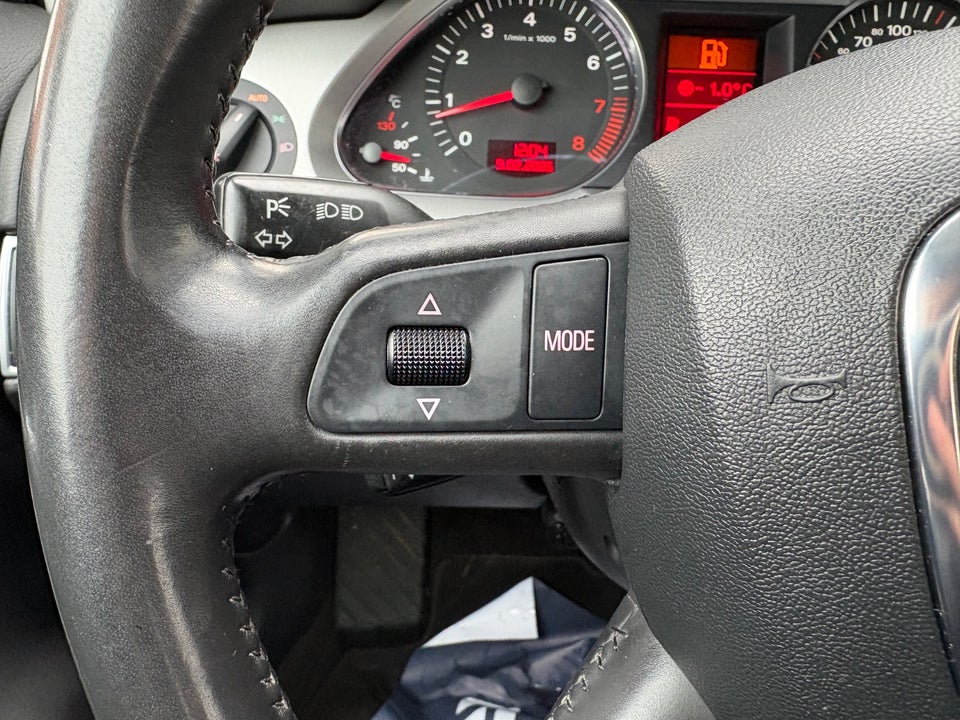 Audi A6 2,4 V6 Multitr. 4d