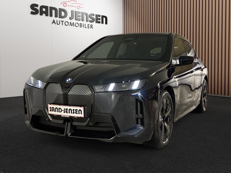 BMW iX xDrive45 M-Sport 5d