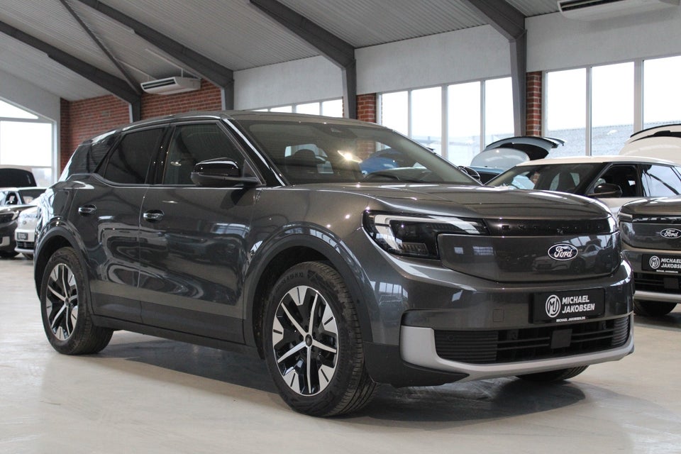 Ford Explorer 82 Select Extended Range 5d