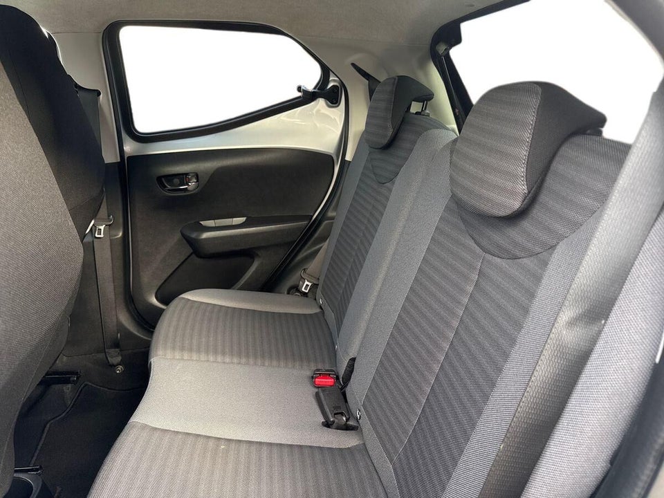 Toyota Aygo 1,0 VVT-i x-pression 5d