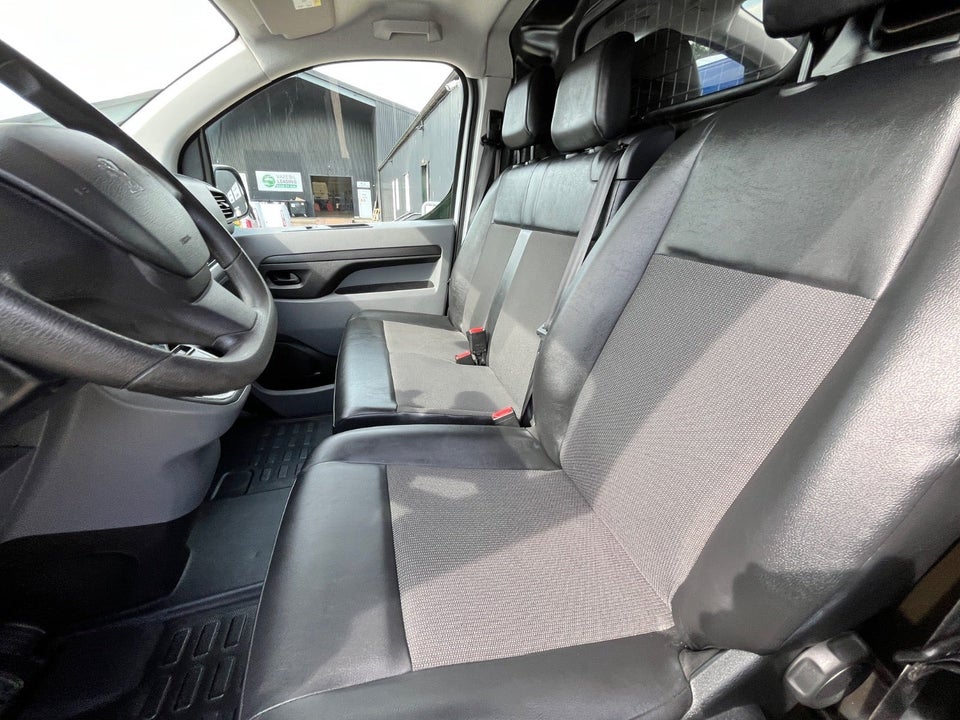 Peugeot e-Expert 50 L2 Plus Van