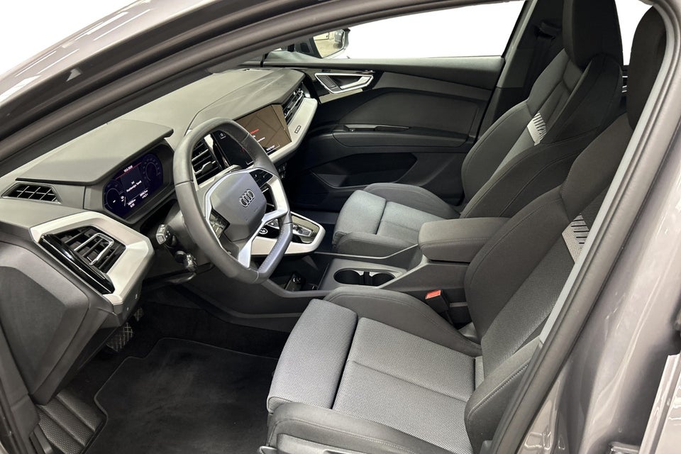 Audi Q4 e-tron 45 Progress 5d