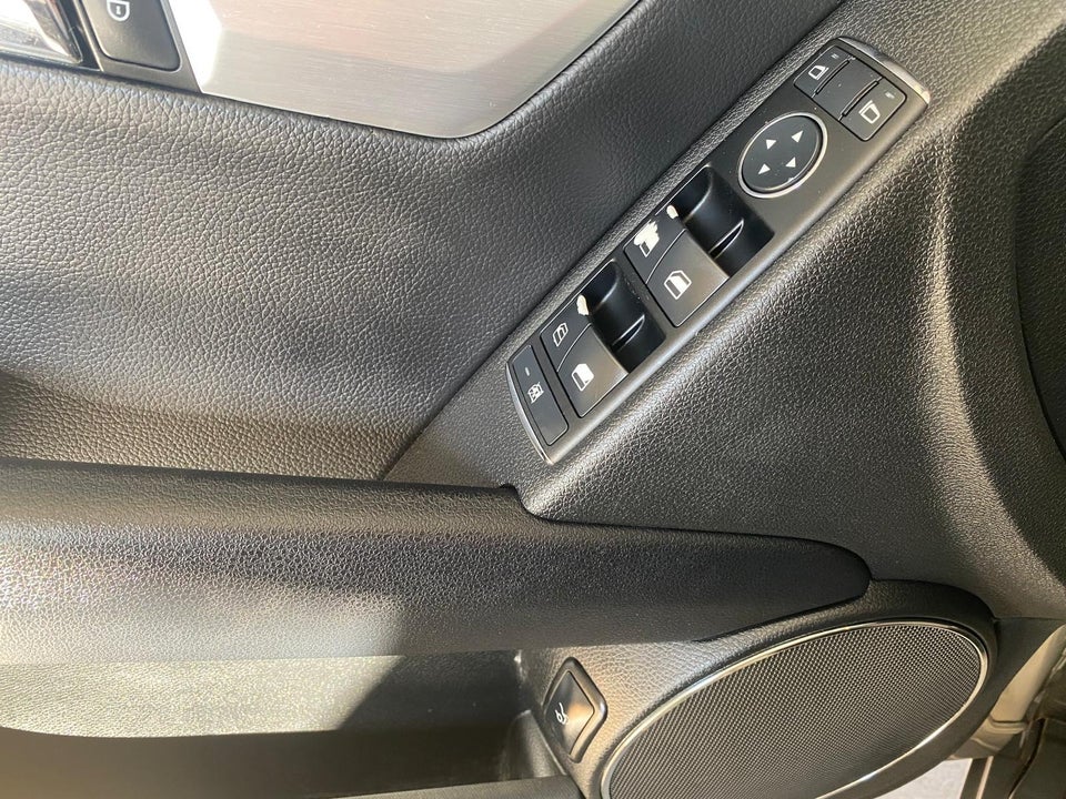Mercedes C230 2,5 V6 Avantgarde aut. 4d