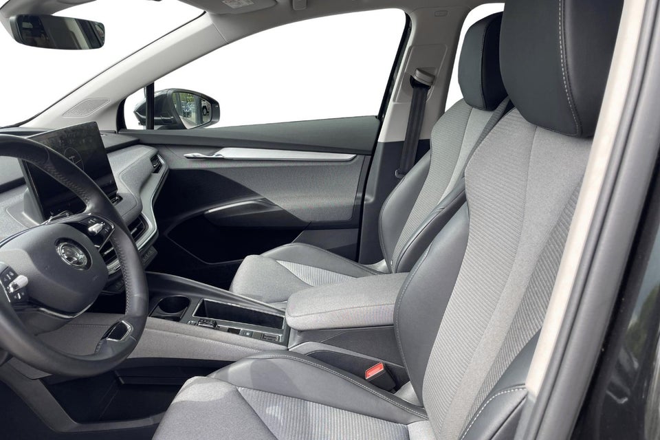 Skoda Enyaq 60 iV Loft 5d