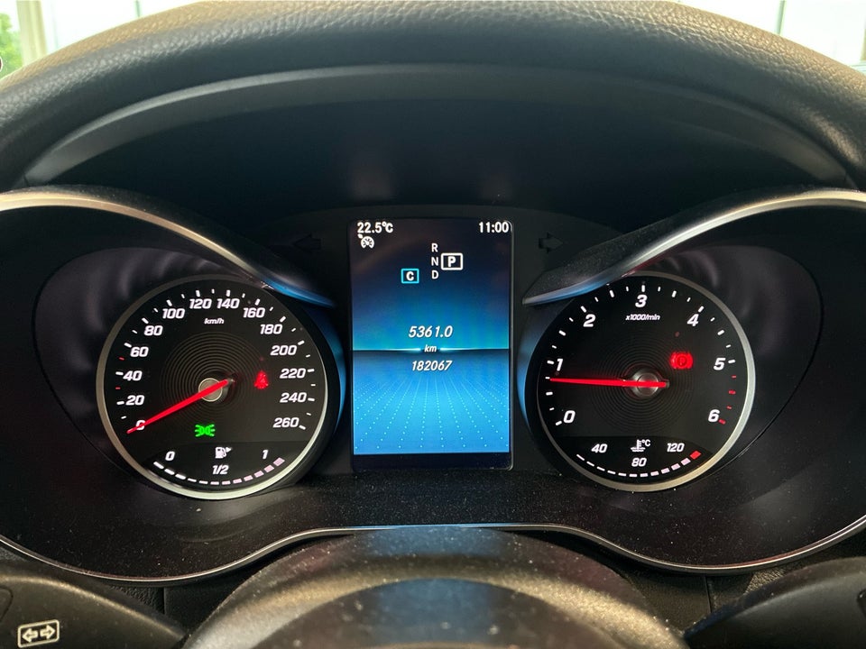 Mercedes C220 d 2,0 AMG Line stc. aut. 5d