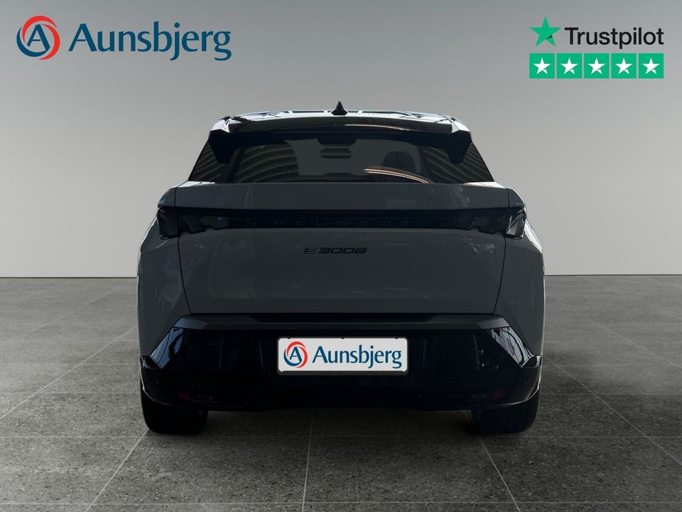 Peugeot e-3008 77 GT Pack 5d