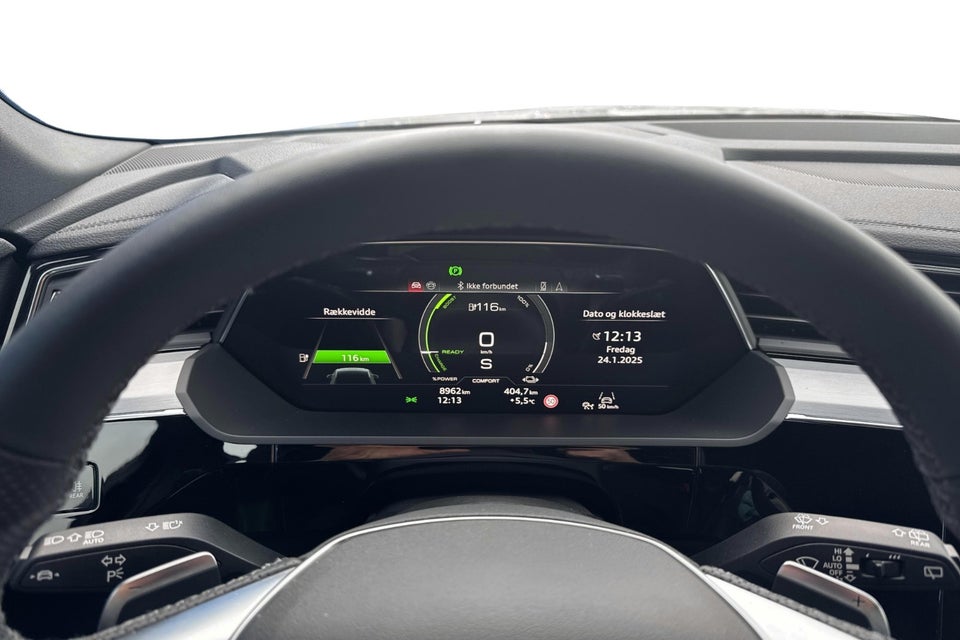 Audi Q8 e-tron 55 S-line quattro 5d