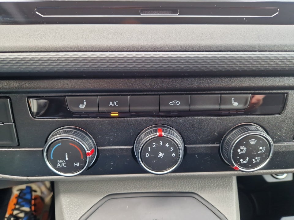 VW Transporter 2,0 TDi 150 Kassevogn DSG lang