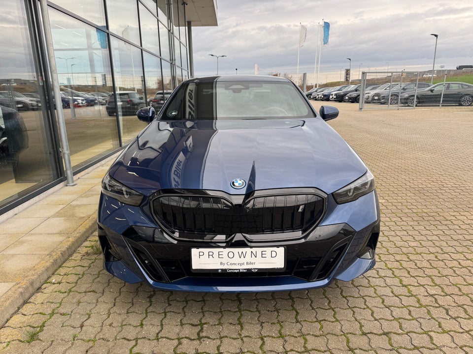 BMW i5 eDrive40 M-Sport 4d