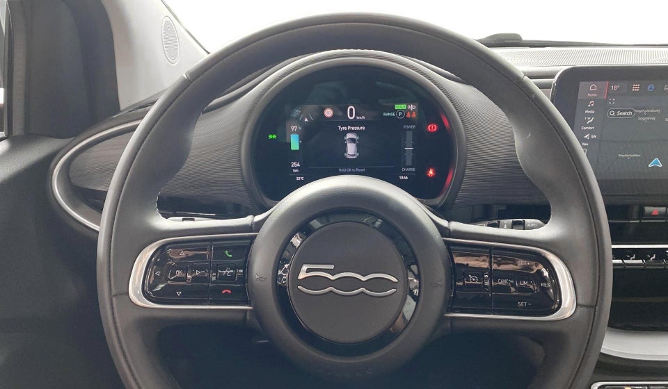 Fiat 500e 42 Icon Plus 3d