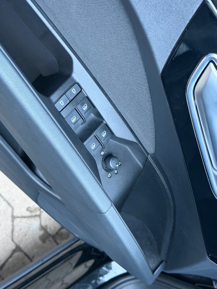 Audi Q4 e-tron 40  5d