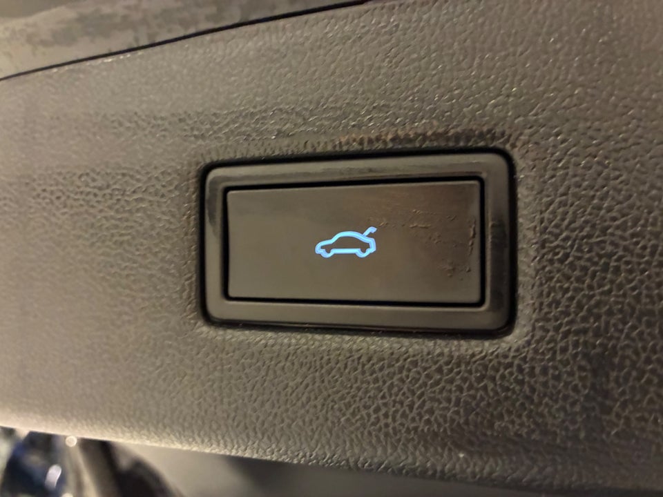 Ford Explorer 82 Premium Extended Range 5d