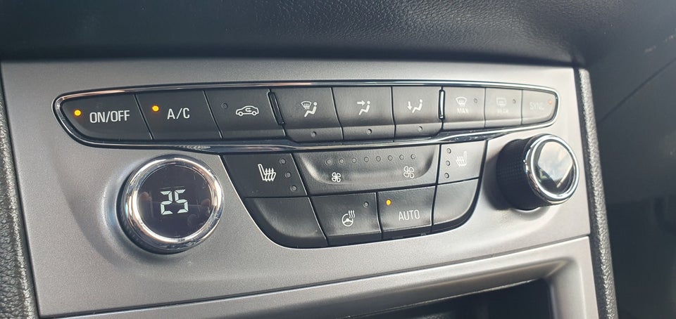 Opel Astra 1,6 CDTi 136 Enjoy Sports Tourer 5d