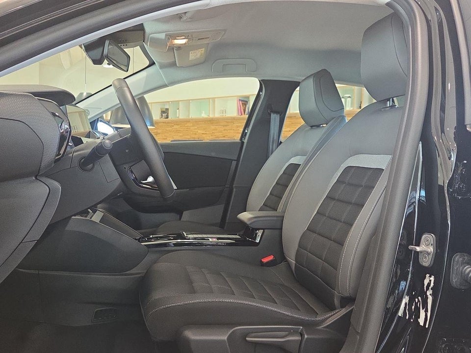 Citroën ë-C4 50 Plus 5d