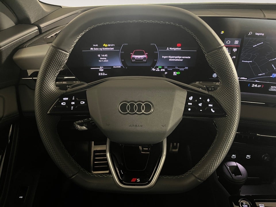 Audi Q6 e-tron S-line quattro 5d