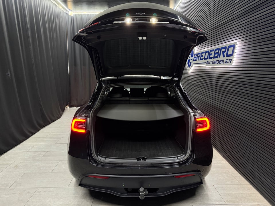 Tesla Model Y Performance AWD 5d