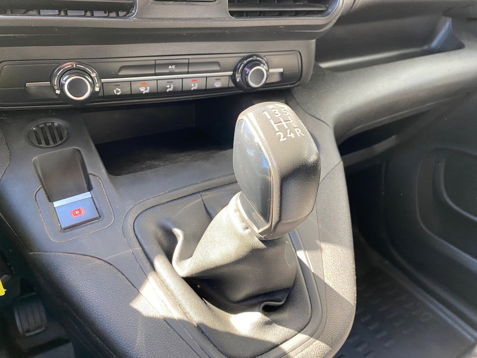 Peugeot Partner 1,5 BlueHDi 100 L2V2 Plus Van