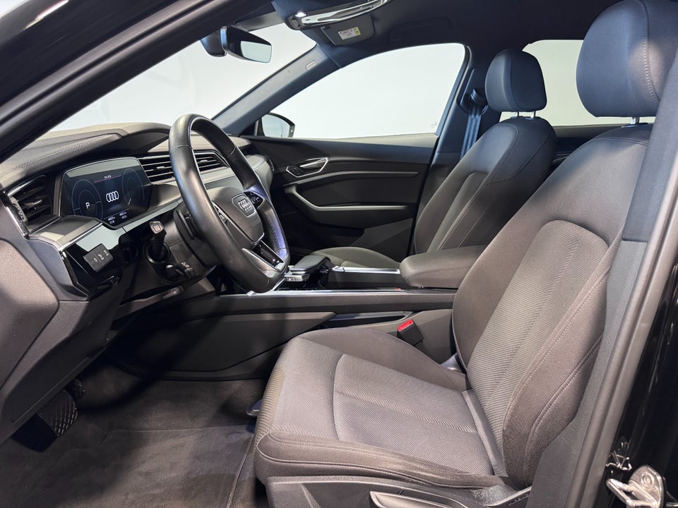 Audi e-tron 50 quattro 5d