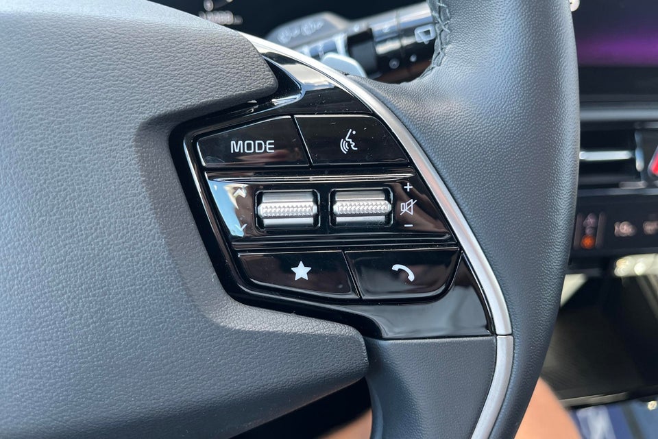 Kia Niro 64 EV Premium 5d
