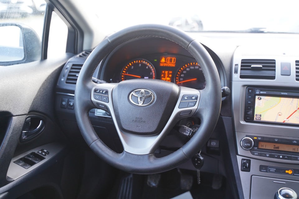 Toyota Avensis 2,0 D-4D T3 stc. 5d