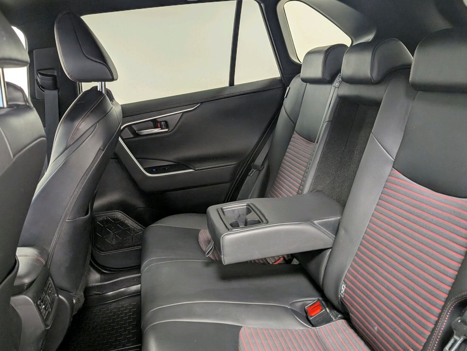 Toyota RAV4 2,5 Plug-in Hybrid H3 Business Style AWD-i 5d