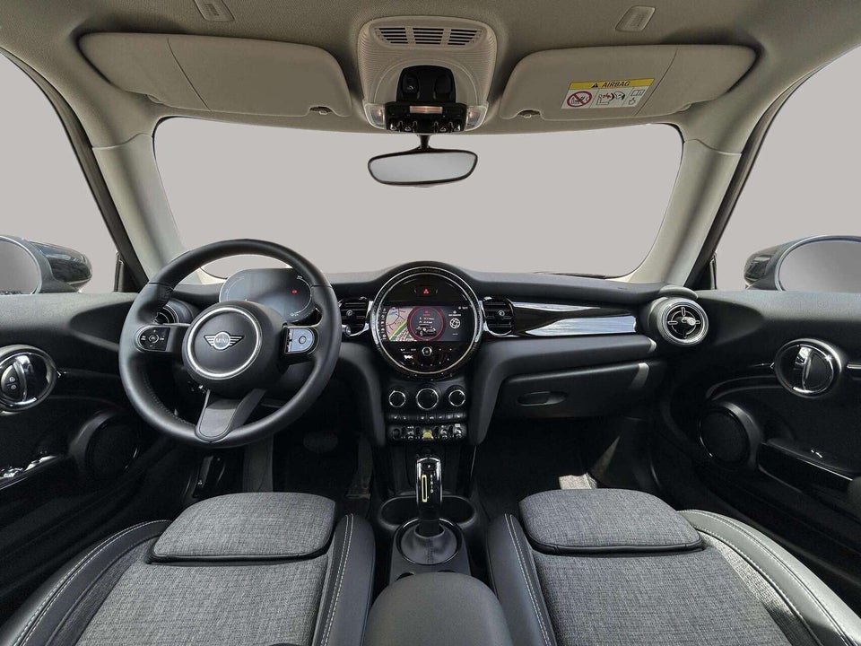 MINI Cooper SE Classic Trim 3d