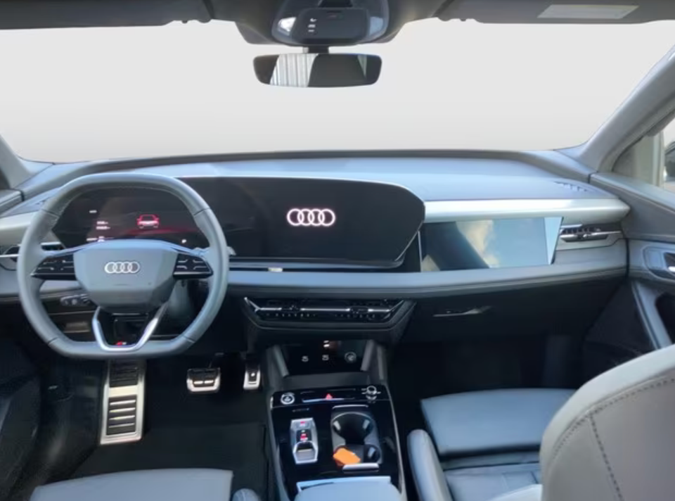 Audi Q6 e-tron Ultra quattro 5d