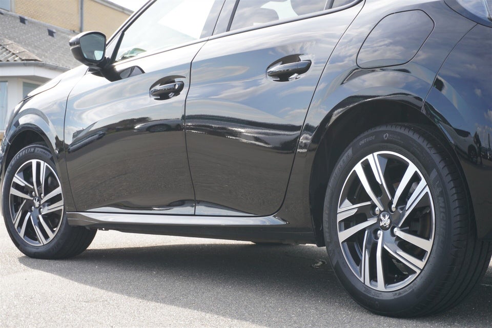 Peugeot 208 1,2 PureTech 100 Evolution 5d