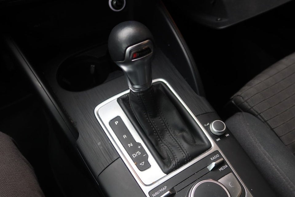 Audi A3 35 TFSi S-line Sportback S-tr. 5d