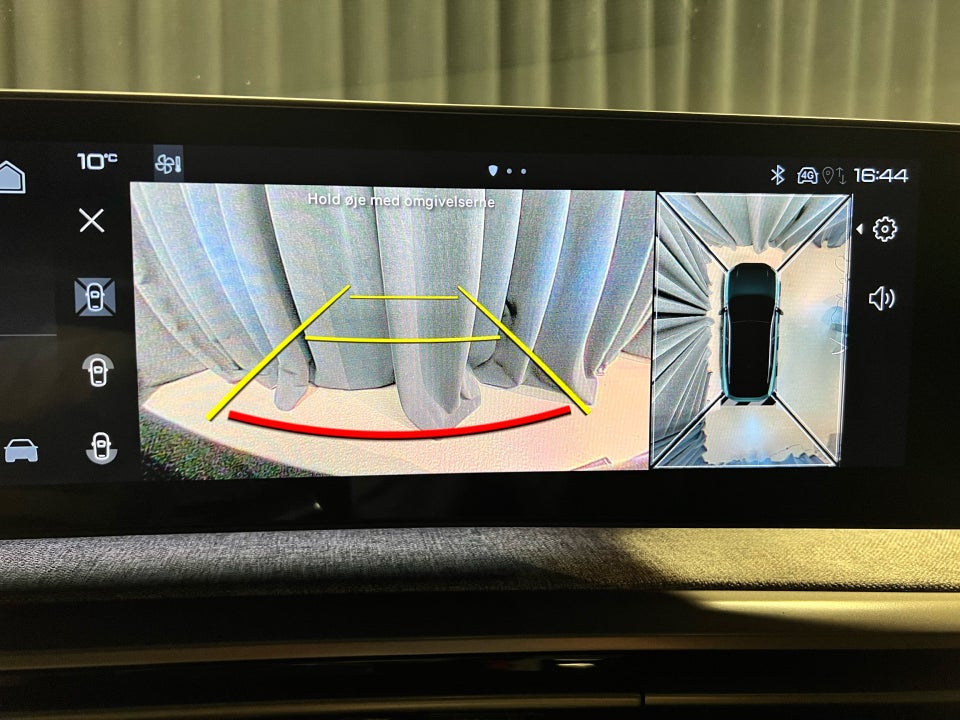 Peugeot e-3008 77 GT 5d