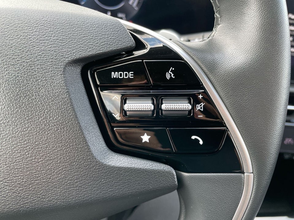 Kia Niro 64 EV Premium 5d