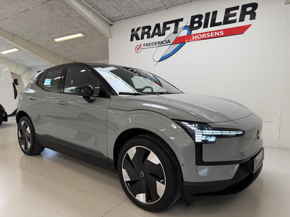 Volvo EX30 Extended Range Ultra 5d