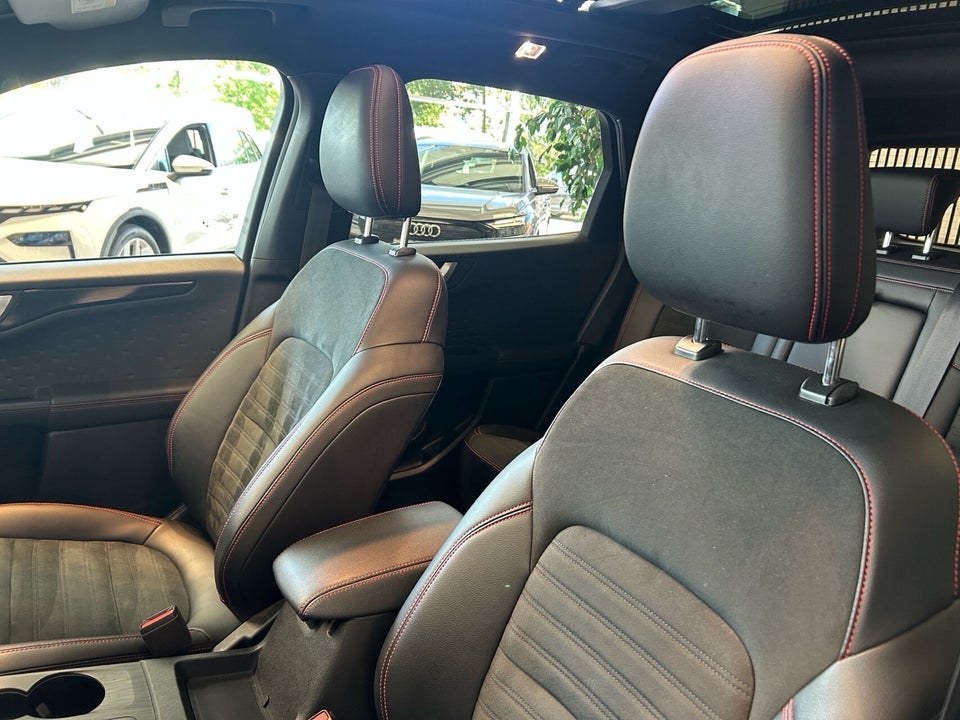 Ford Kuga 2,5 PHEV ST-Line X CVT 5d