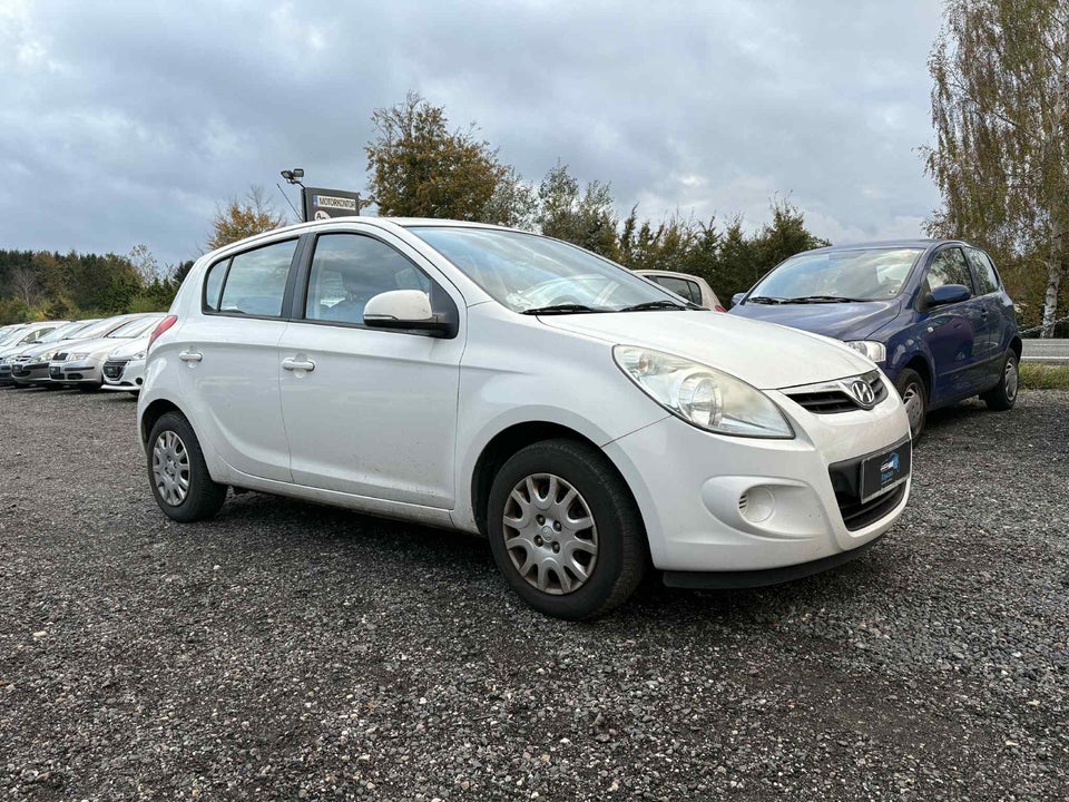 Hyundai i20 1,25 Classic+ 5d