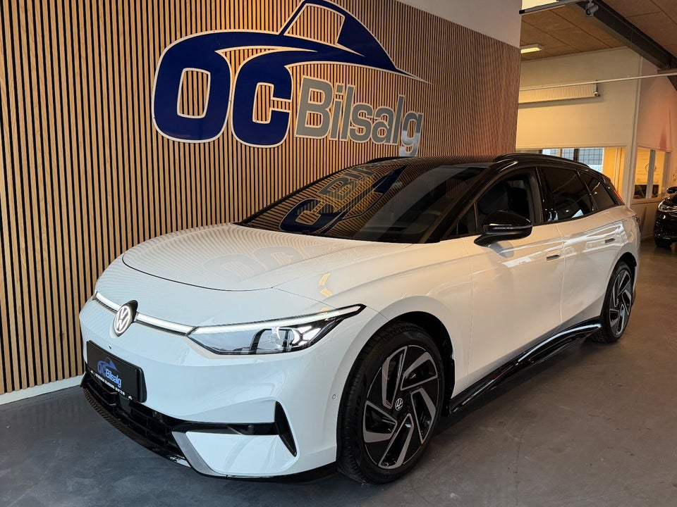 VW ID.7 77 Style+ Tourer 5d