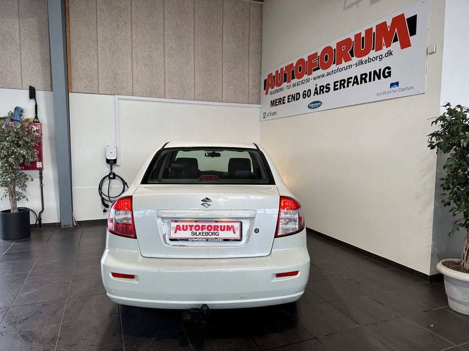 Suzuki SX4 1,6 GL-J 4d