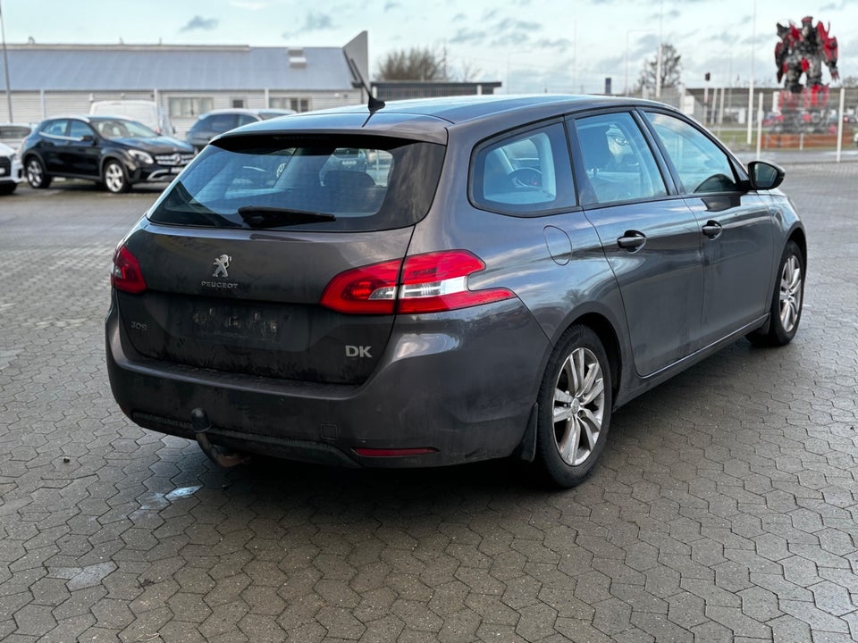 Peugeot 308 1,2 e-THP 130 Allure SW 5d