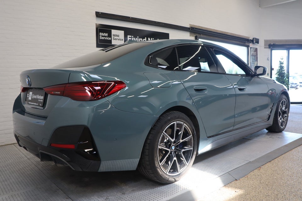 BMW i4 eDrive35 Fully Charged M-Sport 5d