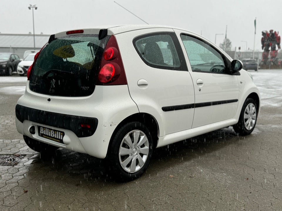 Peugeot 107 1,0  5d