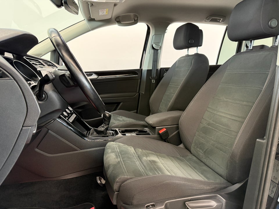 VW Touran 1,5 TSi 150 Highline DSG 7prs 5d