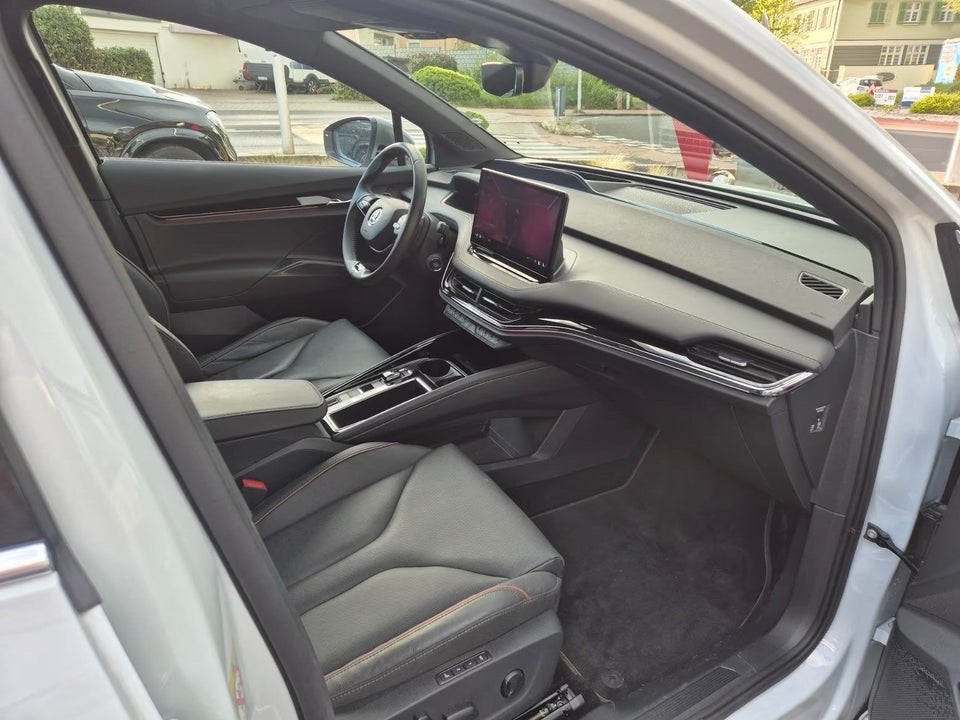 Skoda Enyaq 85 iV Laurin & Klement 5d