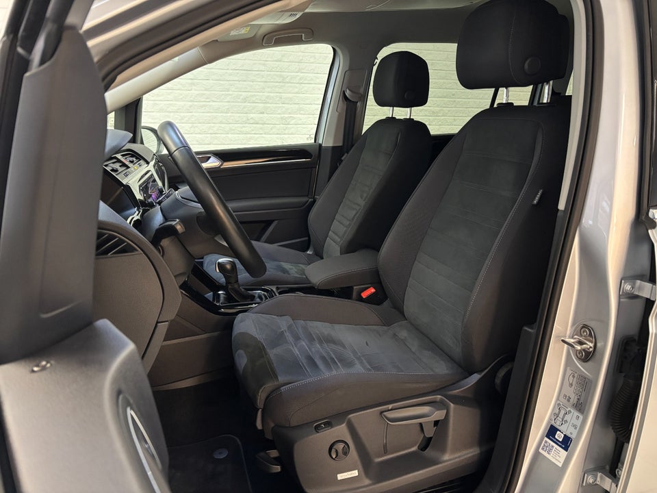 VW Touran 1,5 TSi 150 Highline DSG 7prs 5d